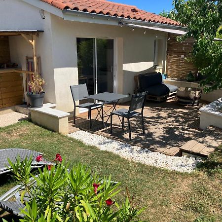 Gite Bambou Avec Piscine Saint-Andeol-le-Chateau Екстер'єр фото